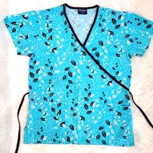 ●4x$20 Absolute women XS leaves scrub tie back
